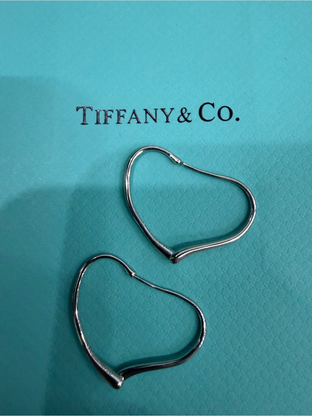 Tiffany & Co. Silver Heart Hoop Earrings with Tiffany Blue Pouch - Picture 8 of 8